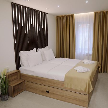 Sax-Win Hotel Pozega Exterior photo