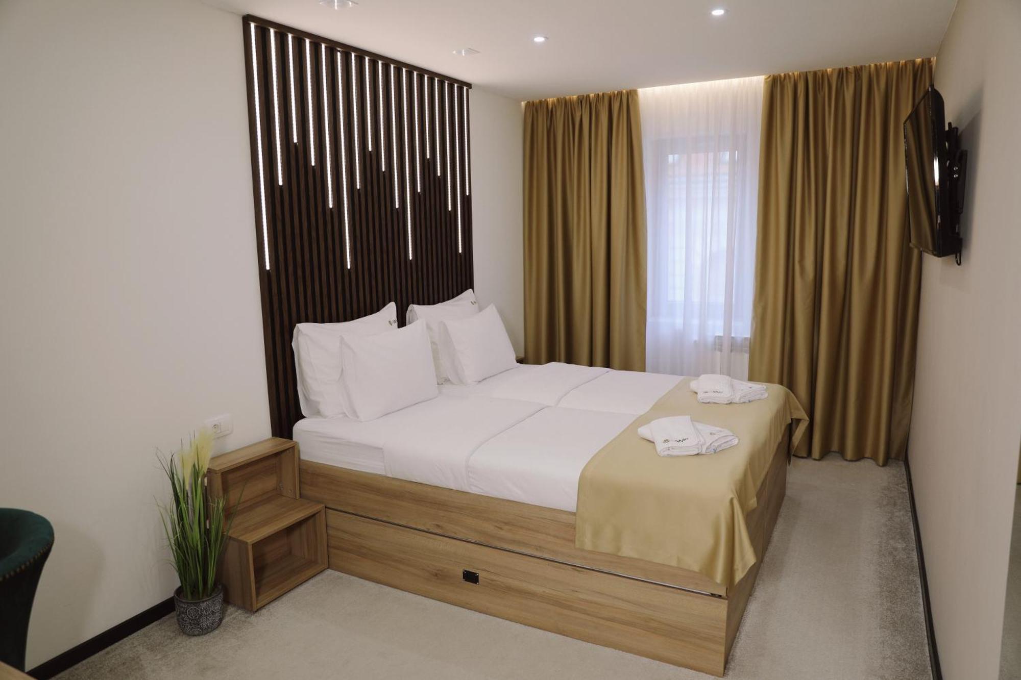 Sax-Win Hotel Pozega Exterior photo